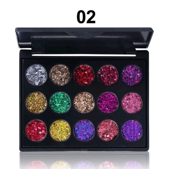 LAST DAY! DONATING GLITTER Eyeshadow palettes - Picture 5 of 6